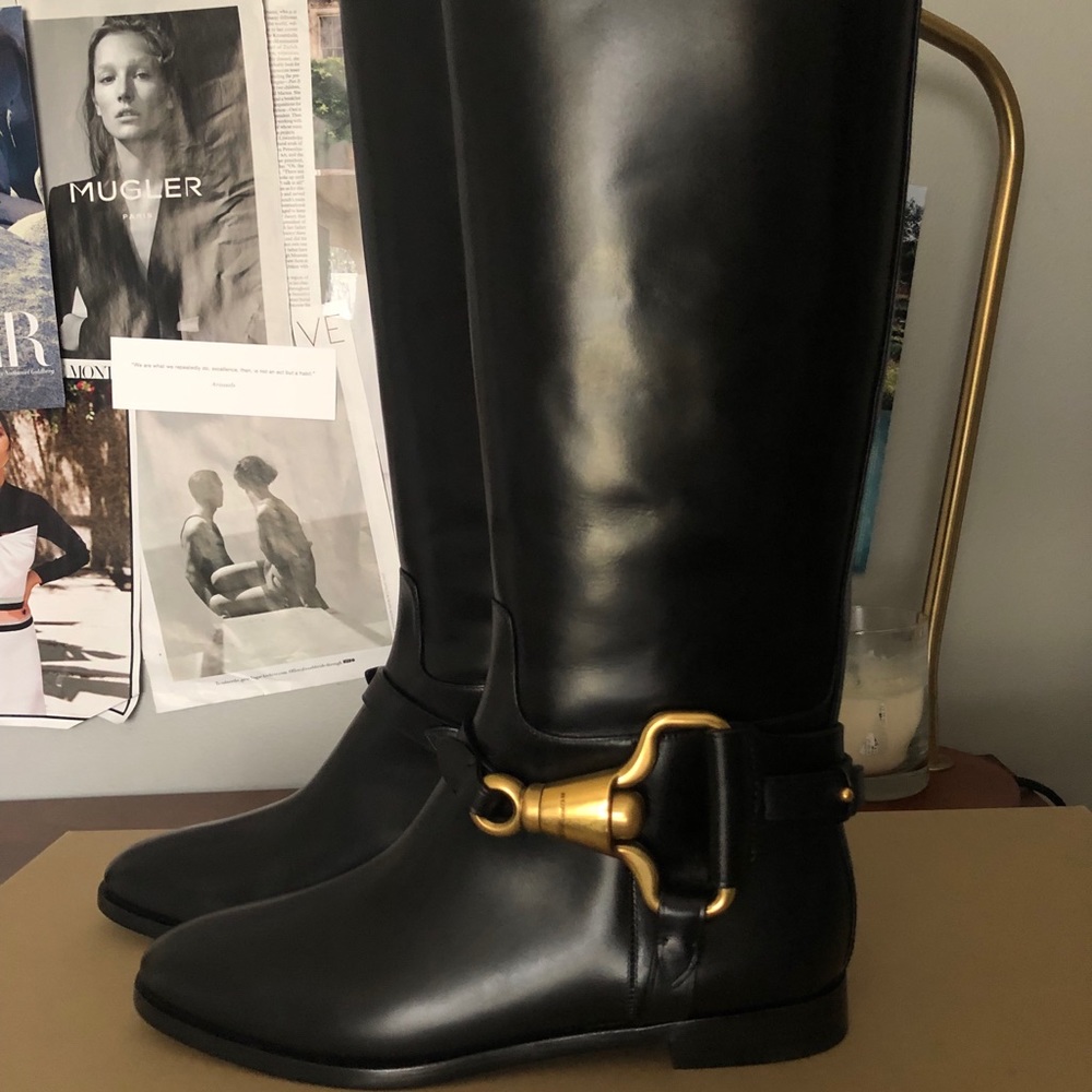 Burberry Equestrian Detail Leather Riding Boots